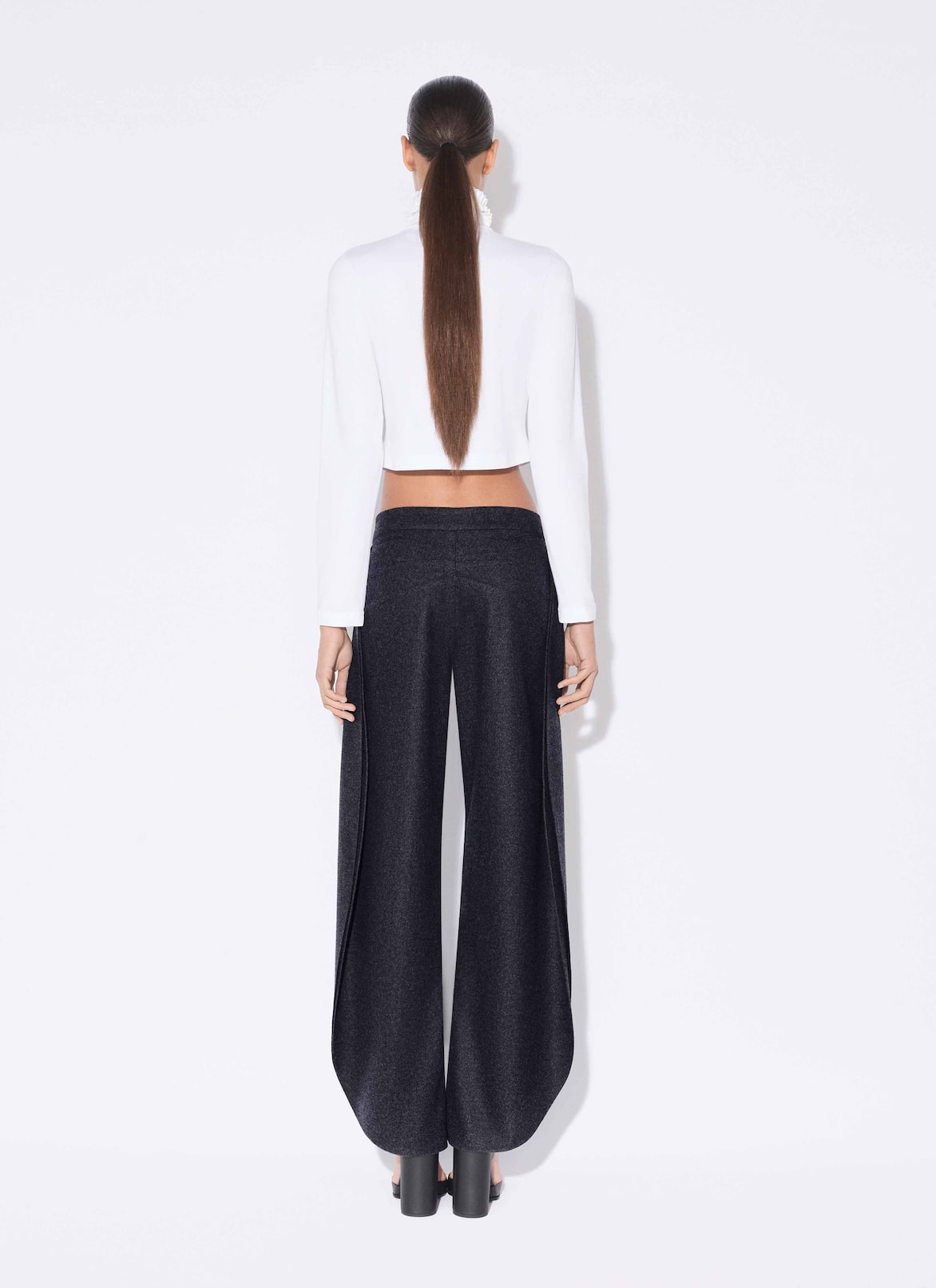 COTTON JERSEY CROPPED T-SHIRT ALAÏA WHITE COTTON JERSEY CROPPED T-SHIRT